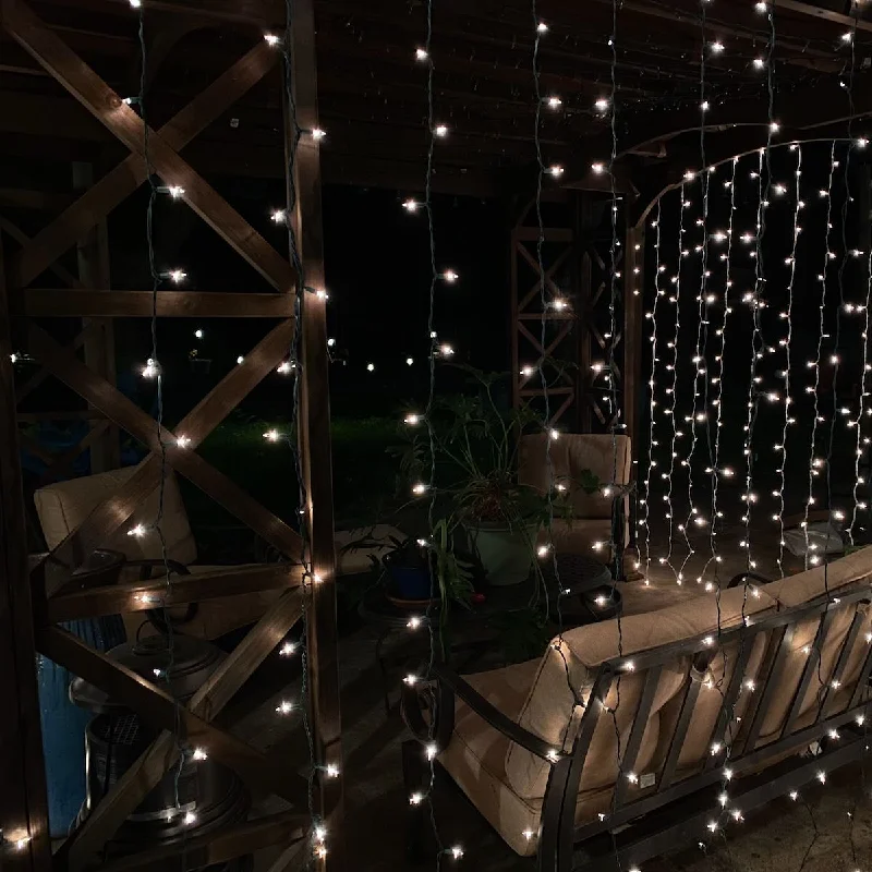 String Lights for Outdoor Dining Areas6-Foot Glass Curtain Icicle Lights Clear Bulbs Green Wire String Lights for Outdoor Dining Areas6-Foot Glass Curtain Icicle Lights Clear Bulbs Green Wire