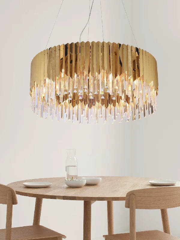 French Country Chandeliers with a Romantic AuraJulian D80 Chandelier