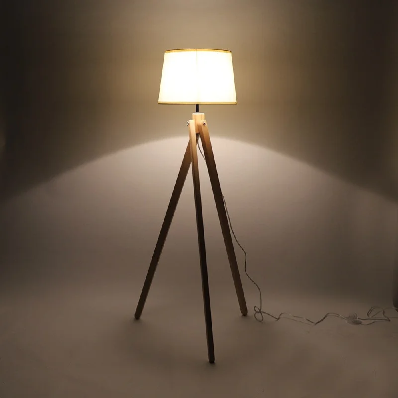 Victorian Style Floor Lamp for Traditional and Elegant InteriorsWooden Floor Lamp for Bedroom Living Room - Wood Color Victorian Style Floor Lamp for Traditional and Elegant InteriorsWooden Floor Lamp for Bedroom Living Room - Wood Color