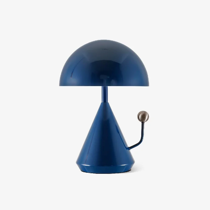 metal table lamps with a matte black finish for a sleek appearanceDali Divina Desk Lamp